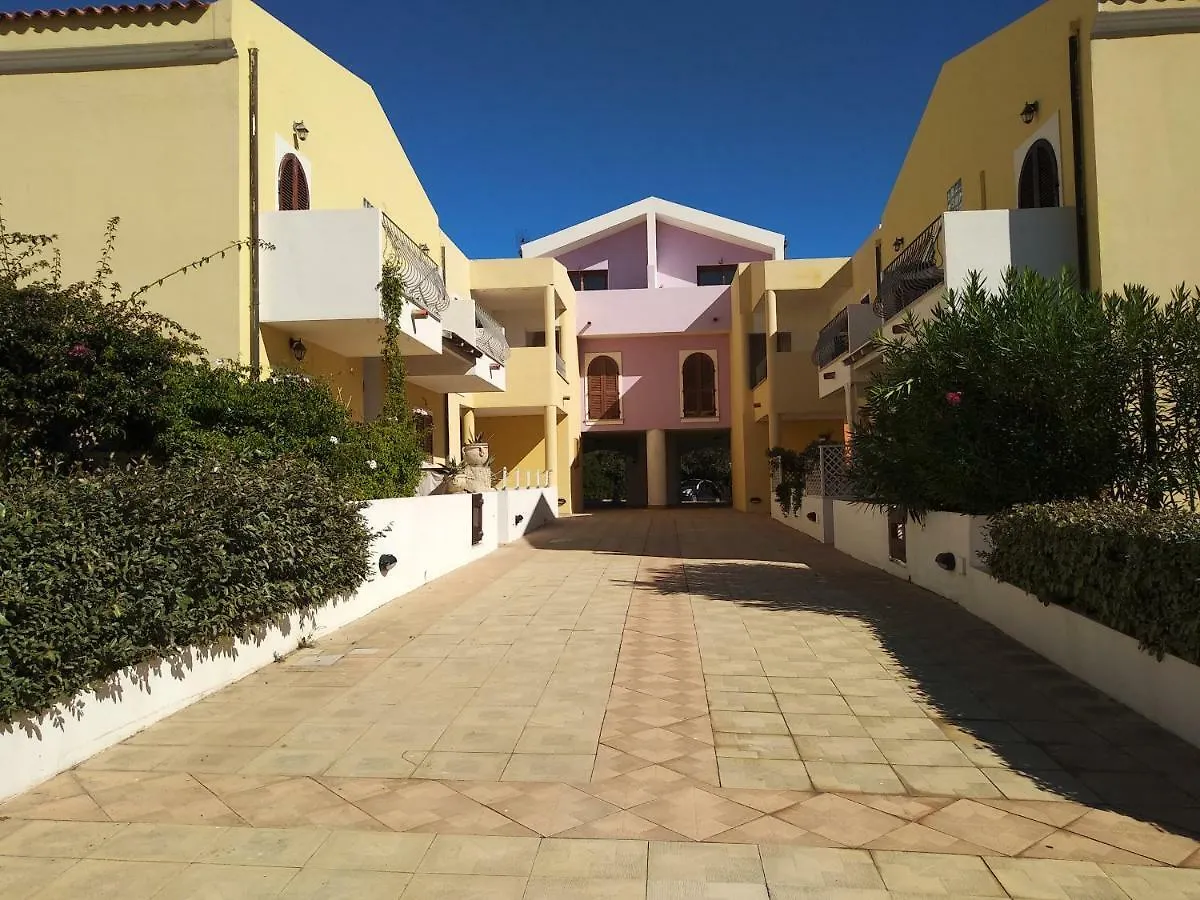 Residence Lu Brandali Santa Teresa di Gallura 0*,  Italia